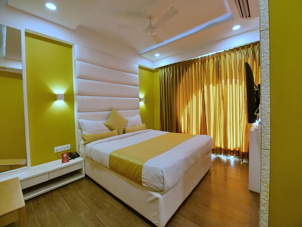 Oyo 963 Hotel Rumaya Удджайн Экстерьер фото