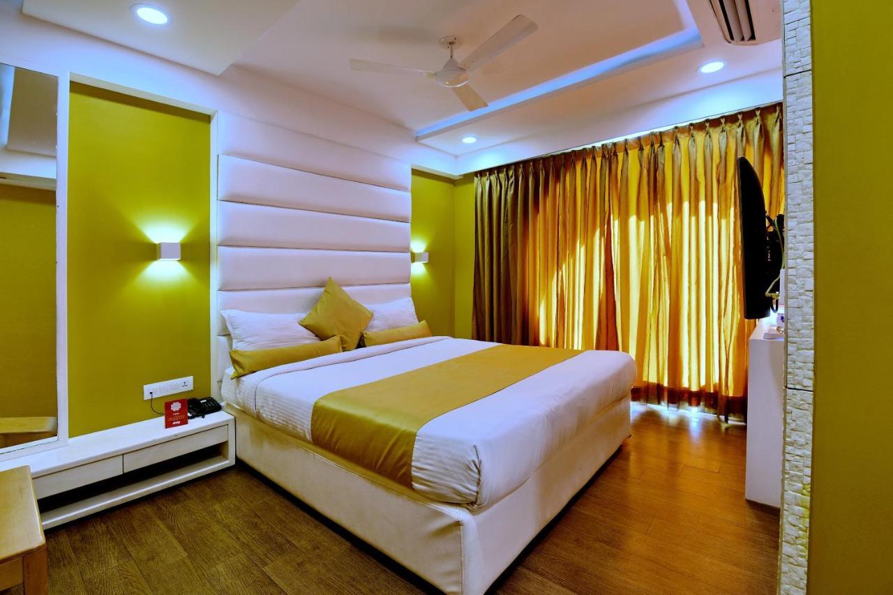 Oyo 963 Hotel Rumaya Удджайн Экстерьер фото